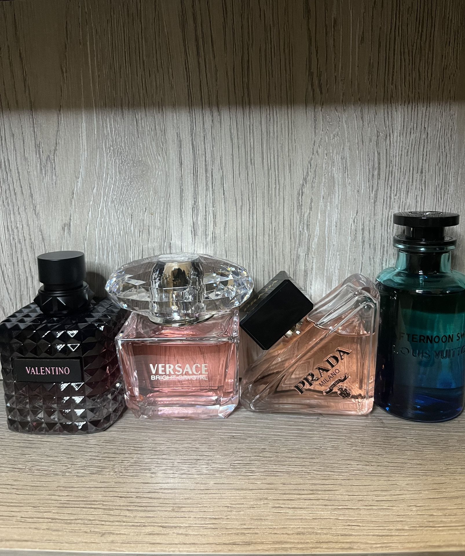 💖 Luxury Women’s Perfume Bundle –Prada, Valentino & Versace 💖