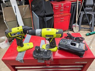 2 RYOBI DRILLS ONE BATTERY AND A CHARGER