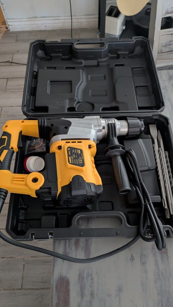 DeWalt Hammer Drill