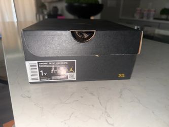 Kids Jordan 1s