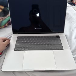 2021 MacBook Pro M1 Max 