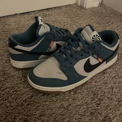 Nike Dunk Low Size 9 