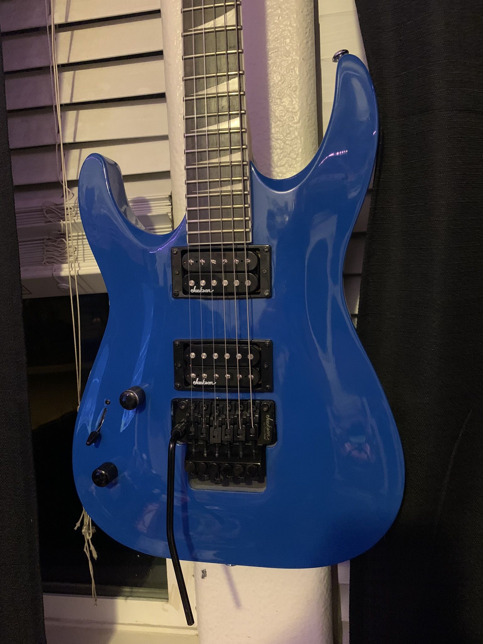 Jackson left handed js32 guitar