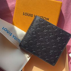 Luis Vuitton Wallet