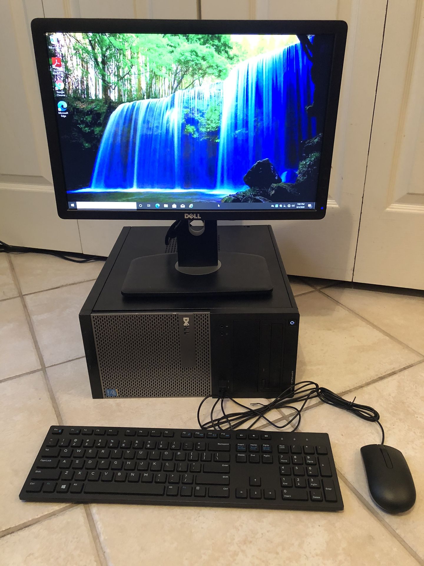 Win10 Pro desktop PC - monitor - keyboard - mouse. Same os on tablets and laptops