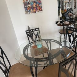 Dining Table Set Plus 4 Chairs 