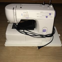 Sewing Machine Great Condition 