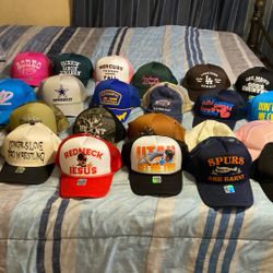 23 PCs Of Hat  Brand Top level  Trash Flowers 