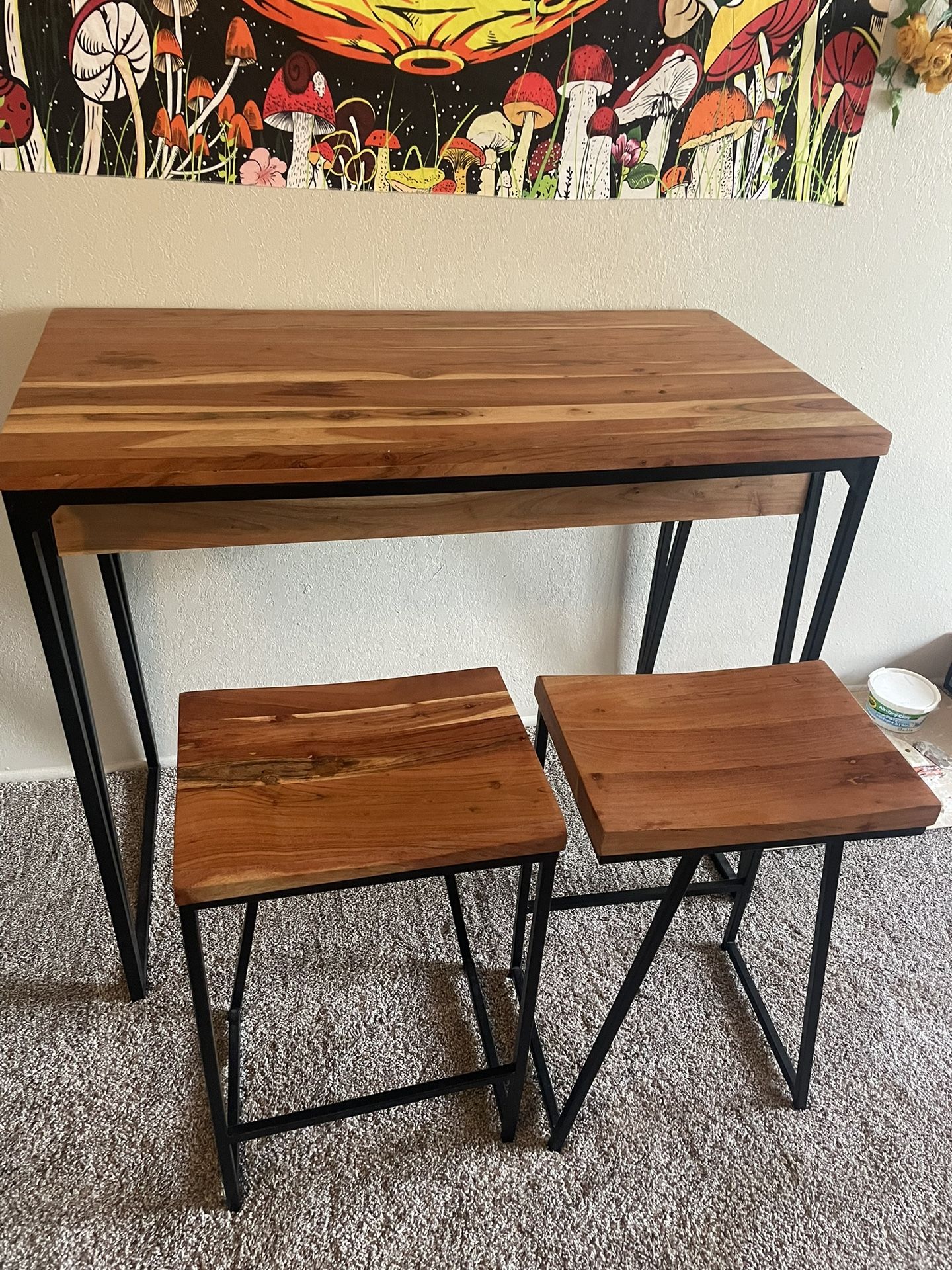 Real Wood Kitchen Table/bar table with Stools