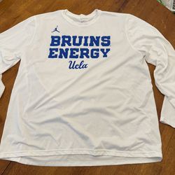 Nike UCLA Bruins xxl lot of 2 new