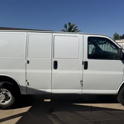 2019 Chevrolet Express 2500 Excelente Conditiones Motor Transmission Y Ac 4 Gomas Nueva Frenos Nuevo 