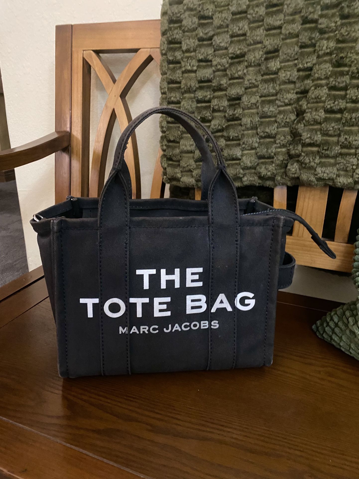 Marc Jacobs The Tote Bag- Black