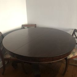 Antique Mahogany Pedestal Table 