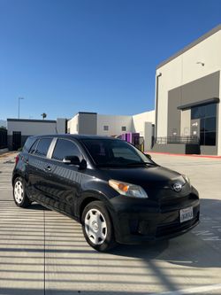 2010 Scion xD