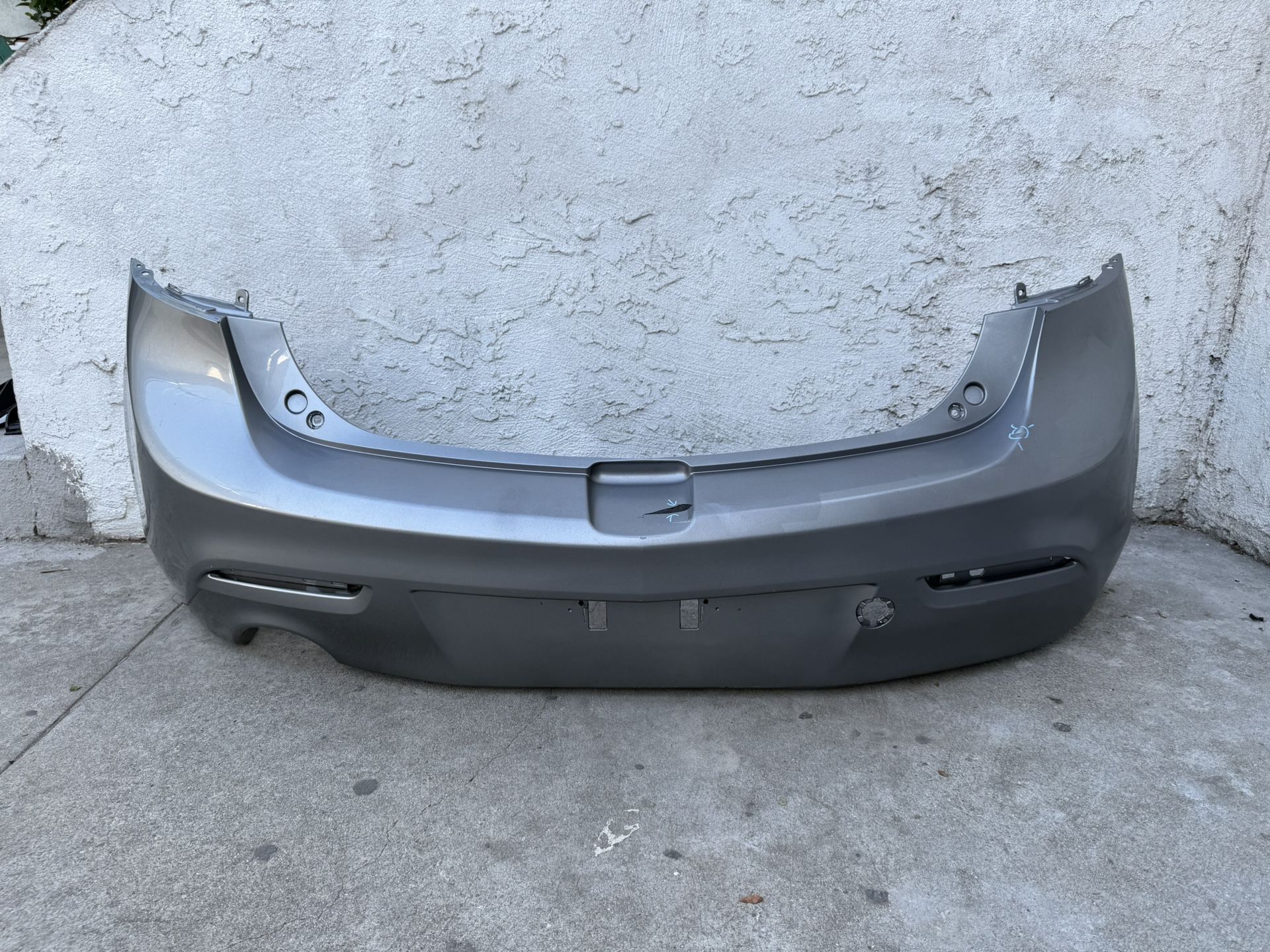 2010 2013 MAZDA 3 HATCHBACK 2.0L REAR BUMPER COVER OEM