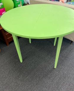 Cool round green table