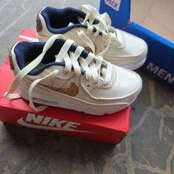 Nike Air MAX 90 BRAND NEW