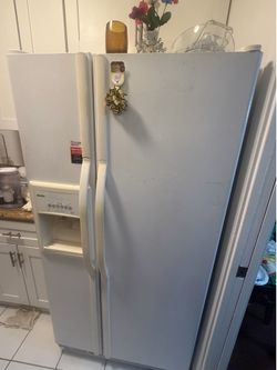 Kenmore Side by Side Refrigerator