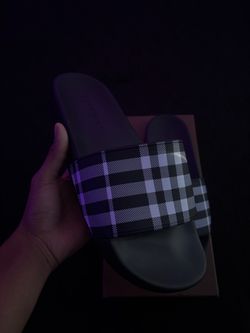 Burberry slides