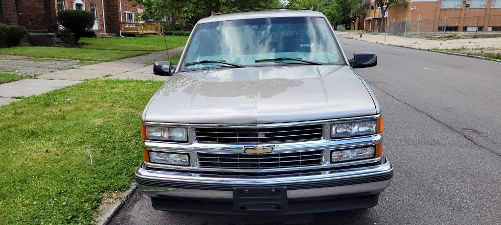 1999 Chevrolet Suburban