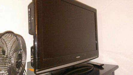 Insignia tv and dvd player