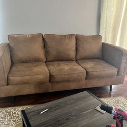 Sofa & Chair Ottoman Set Like New No Scammers
