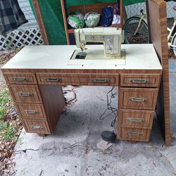 Singer Touch & Sew Sewing Machine in Cabinet