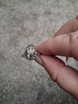 . 925 sterling silver Marquisite Fan Ring