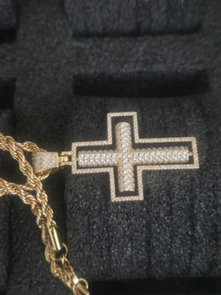 30' 5mm Rope Chain with cross pendant