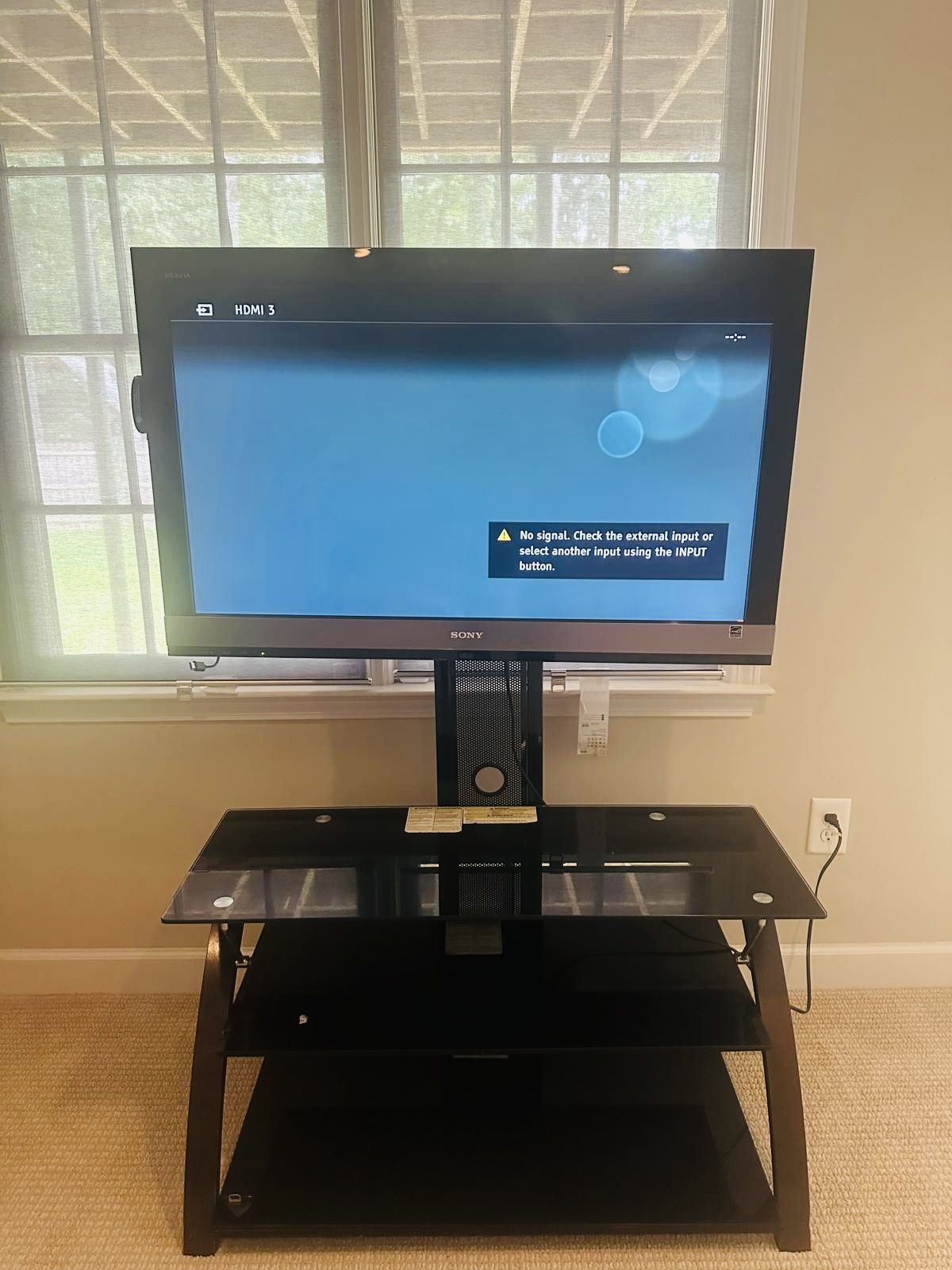 TV, Aquarium, Bike