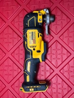 DEWALT DCS355 20V MAX XR Brushless Oscillating Multi-Tool