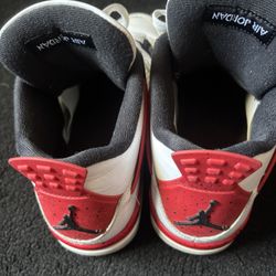 Jordan 4 Retro Red Cement