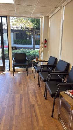 4 office chair steady and strong
