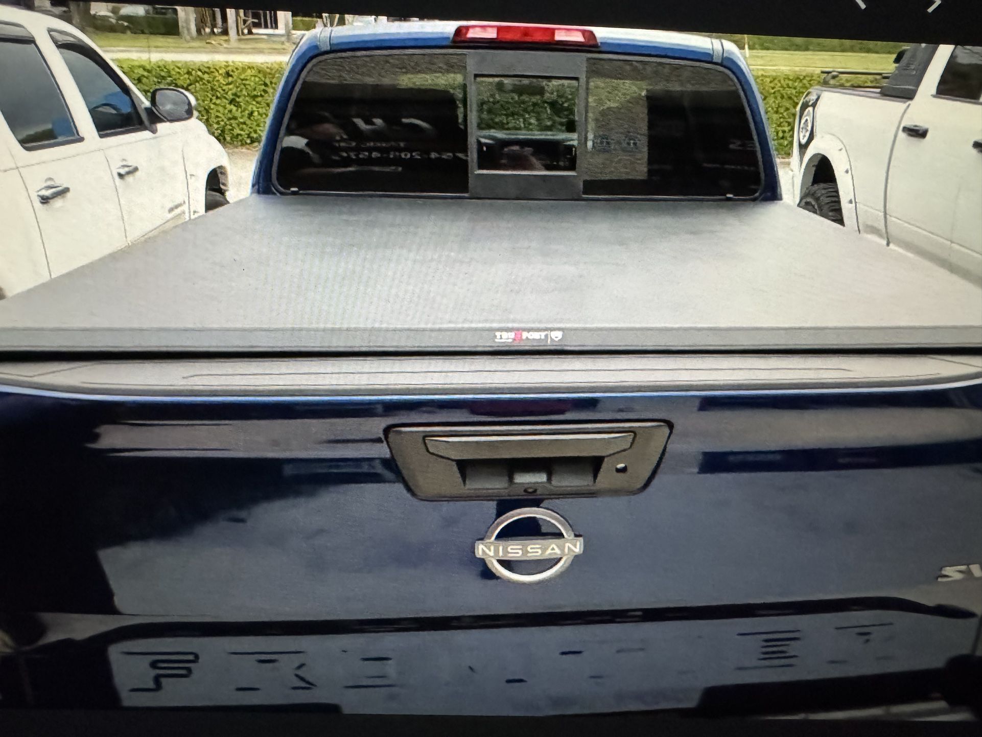 Nissan Frontier Bed cover
