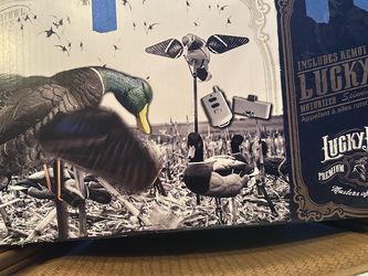 Lucky Flapping Duck Decoy