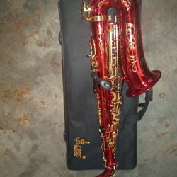 Saxofón 