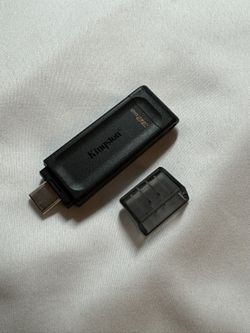 Kingston 32GB Flash Drive