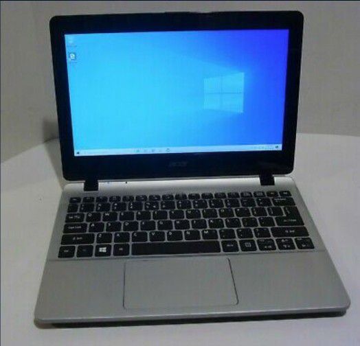 Acer netbook great for work and school. Windows 10 home, 500GB hard drive, 4 GB ram configured with virus protection 