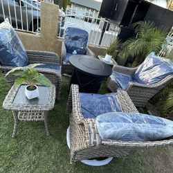 Patio Set Outdoor Swivel & Rocking Chairs Brand New