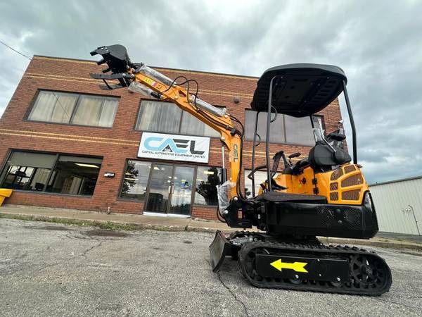 WHOLESALE PRICE! BRAND NEW 1T MINI EXCAVATOR Gas(B&S Engine