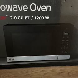 NEW LG - 2.0 Cu. Ft. Countertop Microwave with Sensor Cooking and Smart Inverter - Stainless Steel