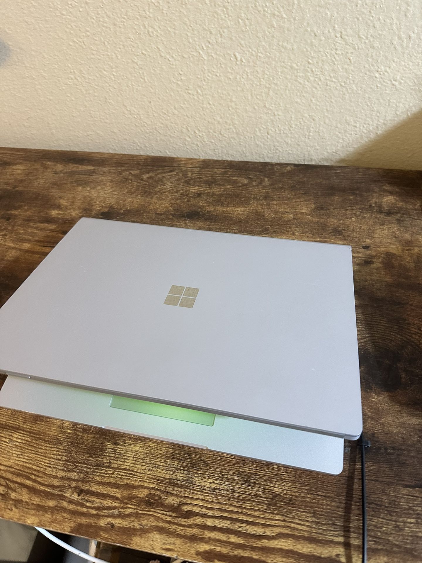 Fast Powerful 15inch Touch Screen i7 16gb 512gb Ssd Gtx 1060 6gb Gpu Surfacebook 2