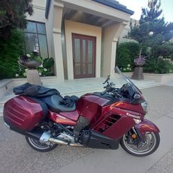 Kawasaki Concours ZX14