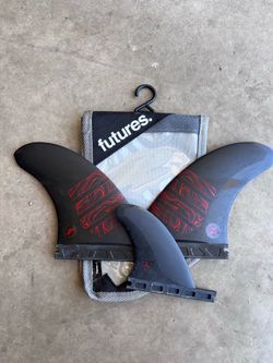 2 + 1 Futures 3/2 Alpha reverse twin plus 1 fins