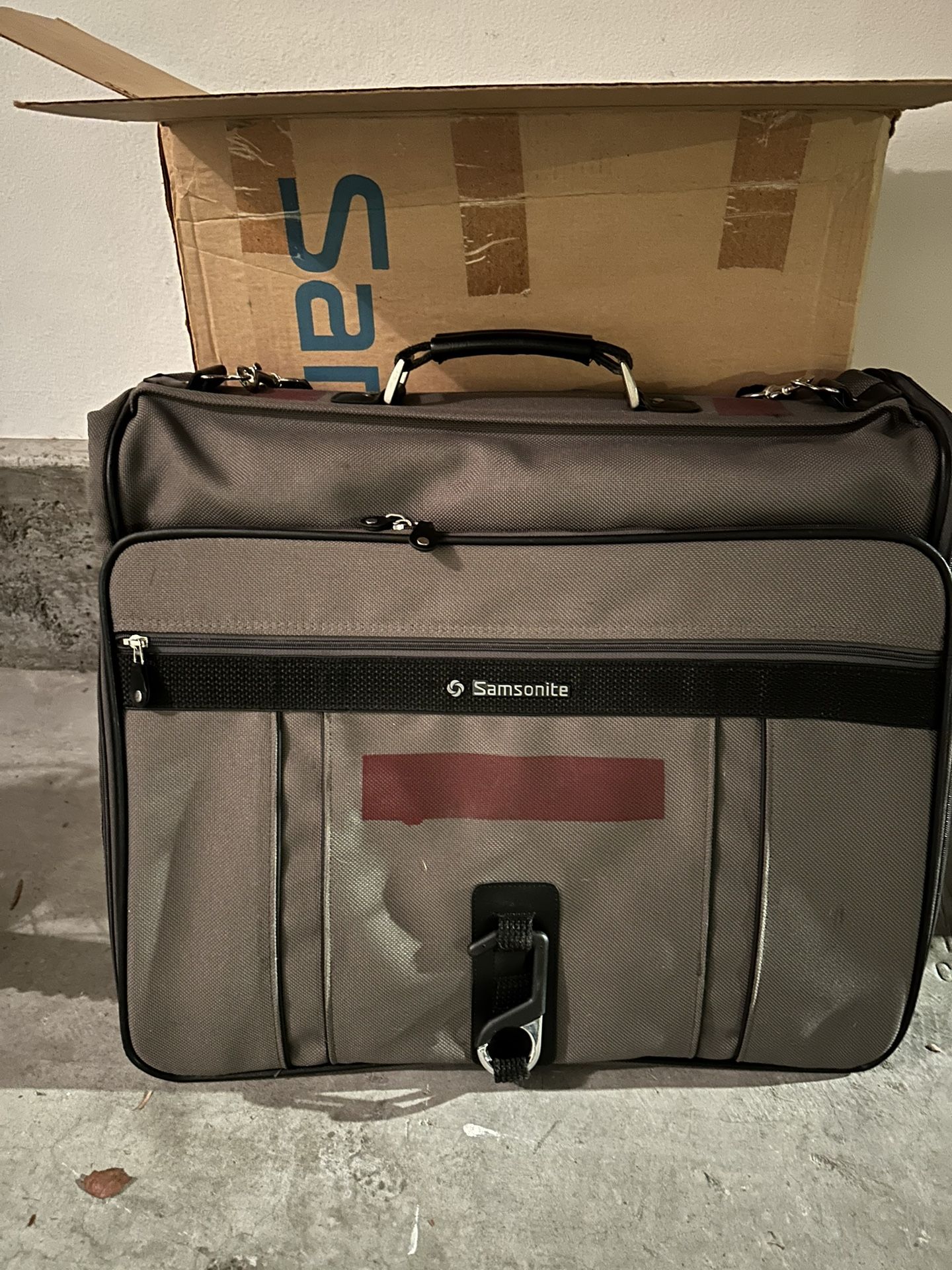 Samsonite Silhouette 4 Valet Garment bag