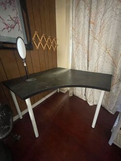 Corner Desk
