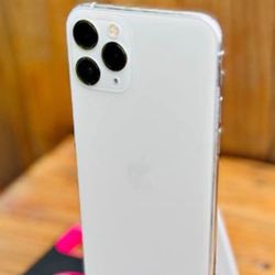 iPhone 11 Pro Max Unlocked ( Black Friday Special 🎉)