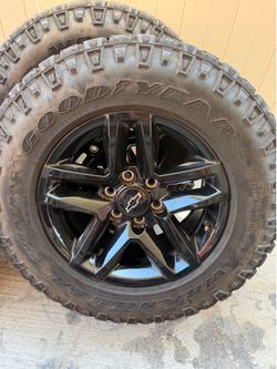 2022 Chevrolet Silverado Wheels