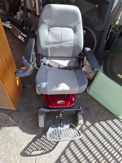 Electric wheel chair  needs battery