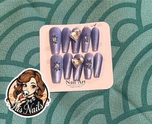 Winter Press On Nails